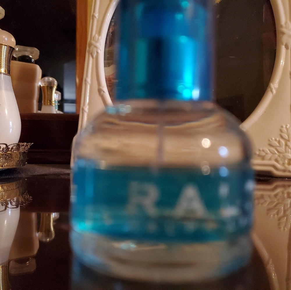 Ralph by Ralph Lauren. - Picture 4 of 5